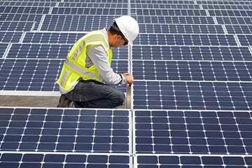 屋上太陽光発電の安全性検査